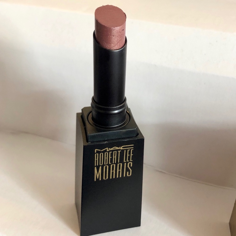 M•A•C x Robert Lee Morris ‘Concord Grape’ Lipstick - Picture 7 of 8